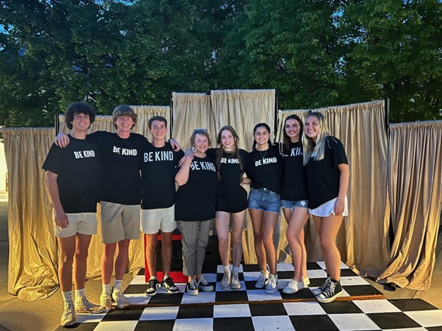 
Photo of Ms. T and Low Expectations Cast by Lisa Hollingsworth. From Left to Right Patrick Rodrigue, Tom Hollingsworth, Will DeLoach, Ms. T,  Courtney Coffeen, Lucy Rentz, Mils Crosland, and Lexi Sennowitz. 